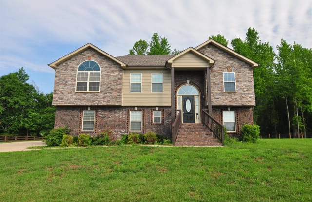 2152 Bend Rd - 2152 Bend Road, Montgomery County, TN 37040