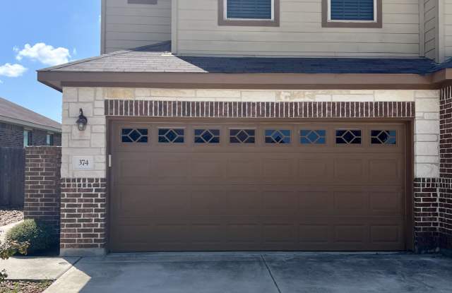 Photo of 374 Creekside Curve New Braunfels, TX. 78130 - 1