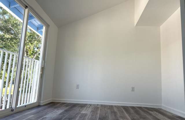 2524 52nd Street South