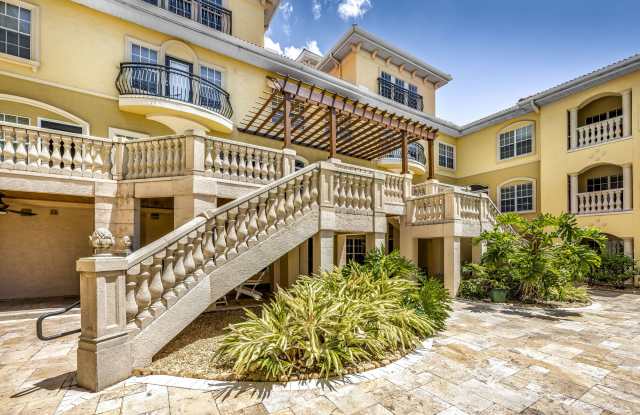 Casa Bella on Westshore