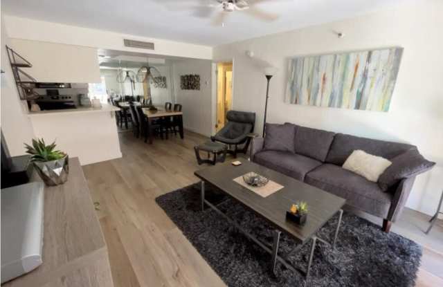 4554 E PARADISE VILLAGE Parkway N unit: 102