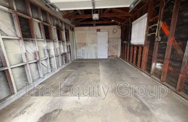 814 North Gem Street