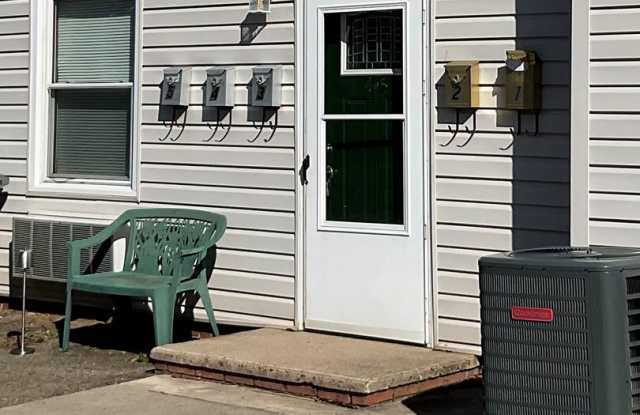 Studio Apartment in Belmont - Available Now! Welcome Home!