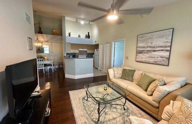 822 Villa Circle