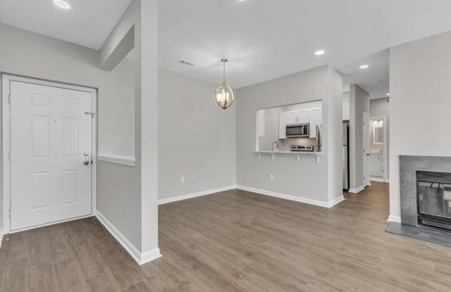 606 Rolling Hill Walk