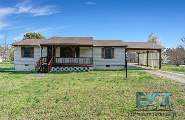 3 Bedroom/2 Bathroom Home