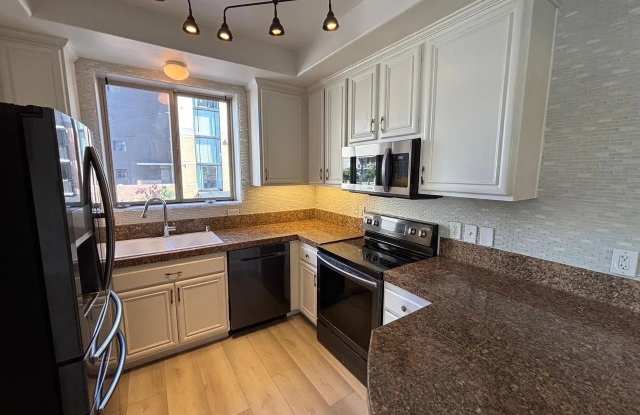 235 Market St unit: 206