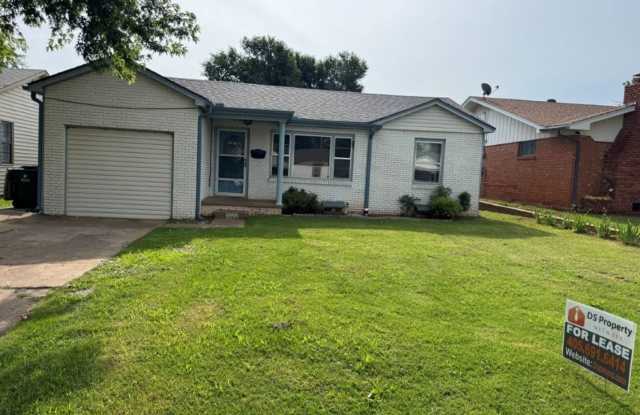 Photo of 3 bed 1 bath in Chickasha! Cute, clean and ready for move in!