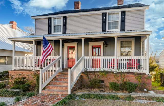 203 Oliver street is located in the heart of West Columbia's River District.