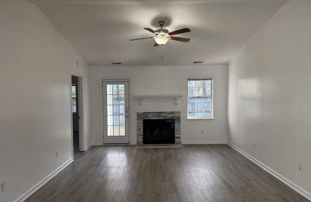 3016 E Windgate Court