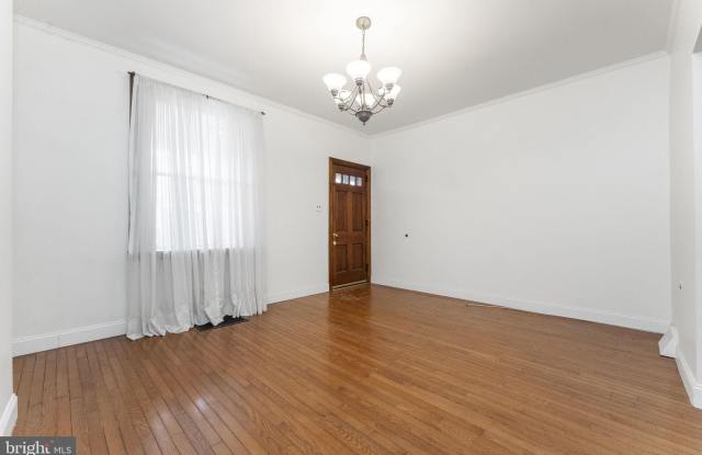 8118 ARDLEIGH STREET