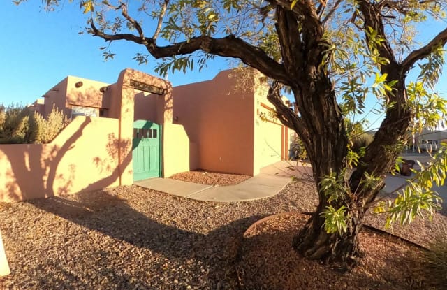 2071 Cotton - 2071 Cotton Avenue, Las Cruces, NM 88001