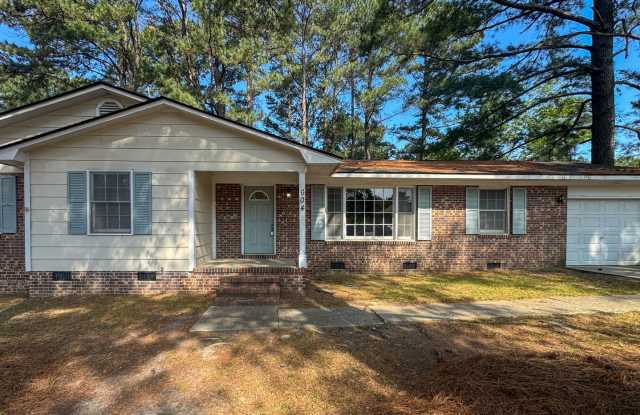Charming 3 Bed 2 Bath Home with Fenced Yard