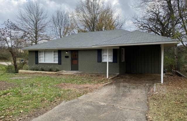 4607 W 11th St - 4607 West 11th Street, Little Rock, AR 72204