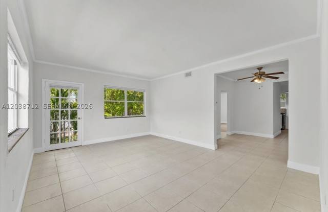 653 Michigan AV