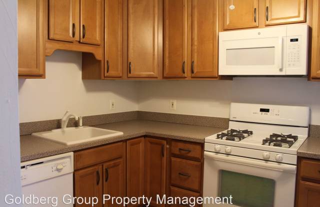 112 Monroe Street #301