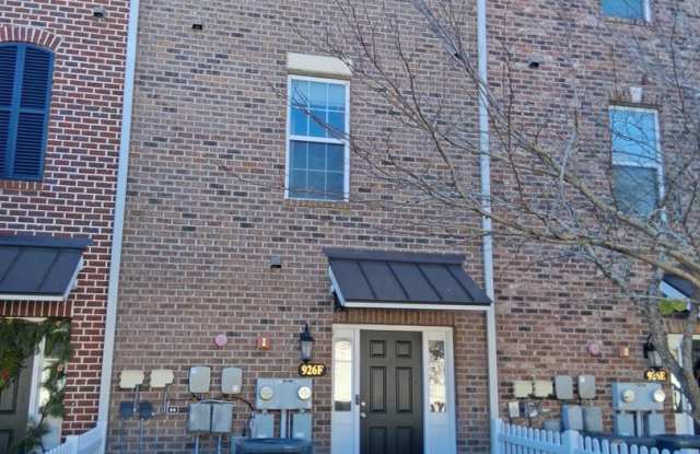 Steps from Shopping, Dining, & Entertainment in The Market Common