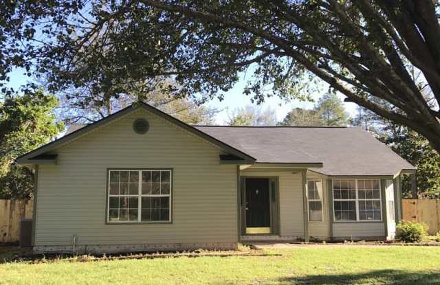 Spacious 3-Bedroom Home with Modern Upgrades - 611 Demere Street, Hinesville, GA - 611 Demere Street, Hinesville, GA 31313