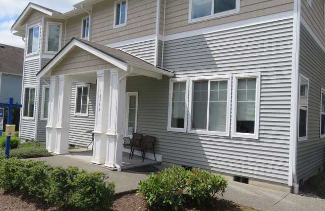 Photo of 1613 Burnside Place Unit B