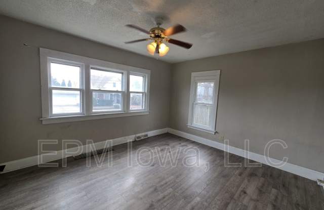 1324 South Street #1