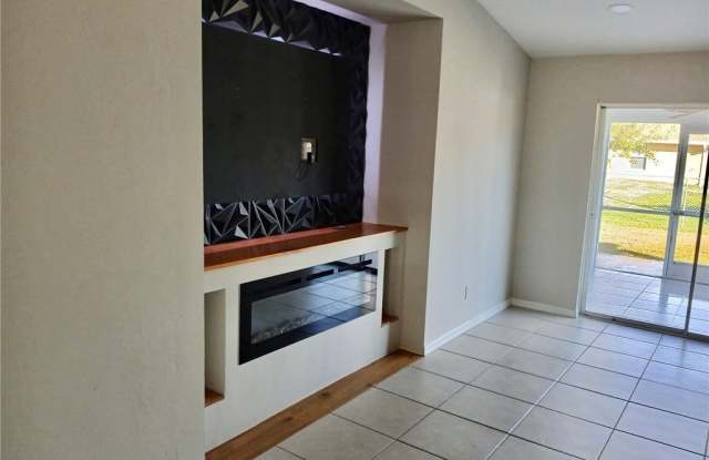 3307 Surfside Boulevard