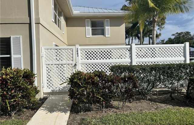 Photo of 2882 SW Lakemont Place