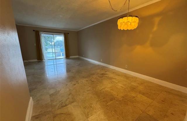 2301 NE 14th Street Causeway