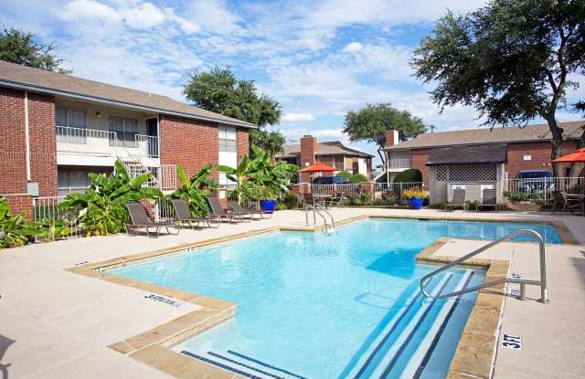 Crestbrook Apartments