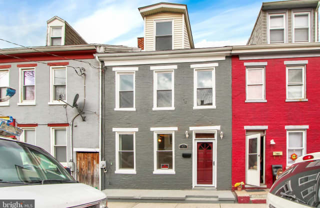 47 SOUTH STREET - 47 E South St, York, PA 17401