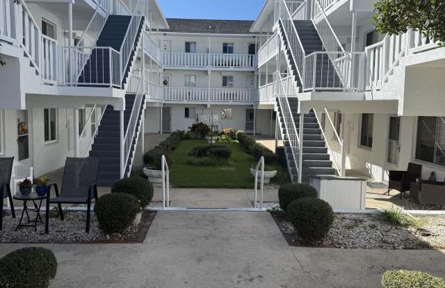 1020 N Halifax Avenue unit: 1020