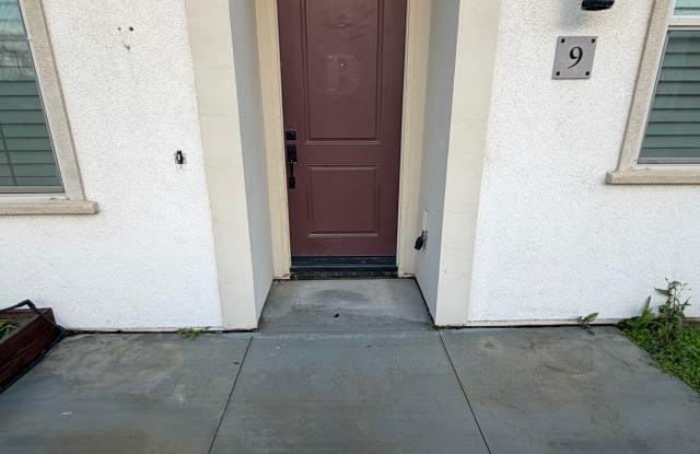 3317 East Wild Horse Privado