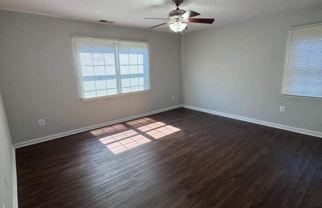 26 ALANBROOKE Court unit: C