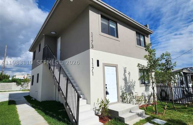 1171 NW 66th St