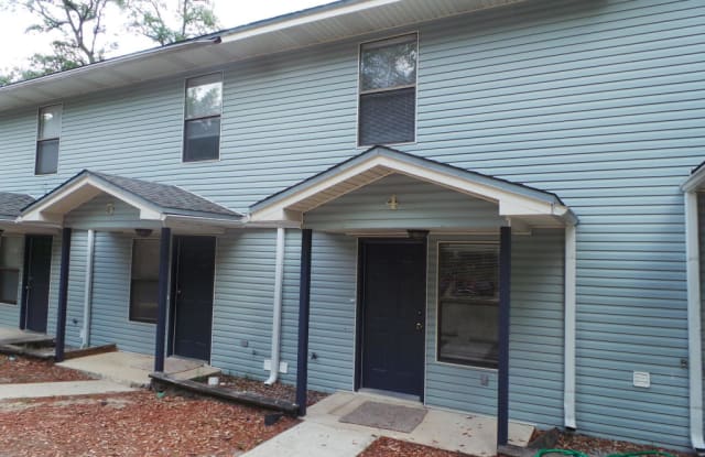 590 Hill Lane Unit #2 - 590 Hill Lane, Niceville, FL 32578