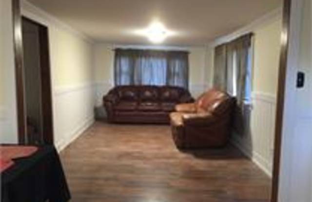 Photo of 136 W. Cayuga St. - A