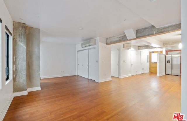 416 S Spring St unit: 210