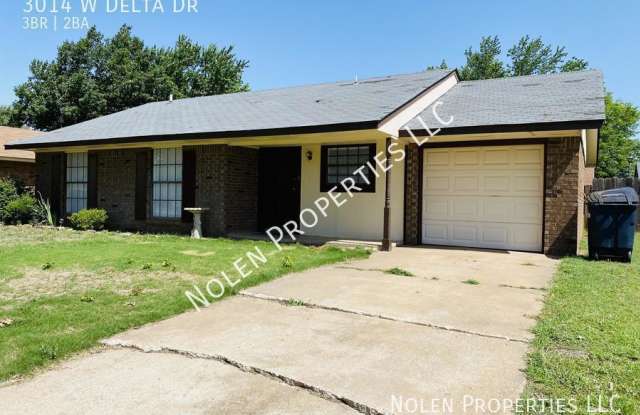 3014 W Delta Drive