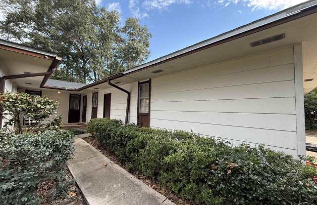 258 N Villas Court unit: A