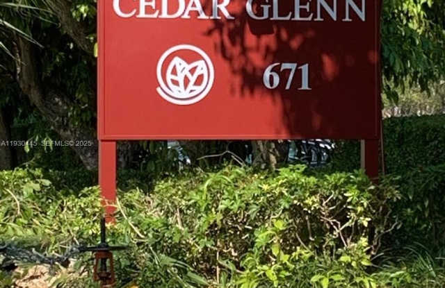 Photo of 671 NE 195th St