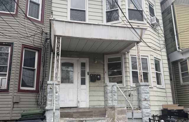 290 EGE AVE