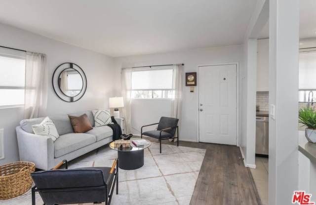 1524 Franklin St unit: B