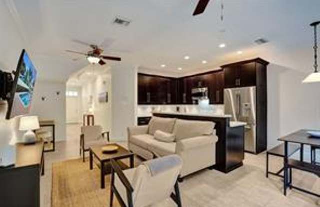 1962 NE 7th Street, Deerfield Beach, FL 33441