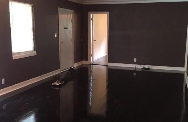 1910 Baugh St NE Apt A