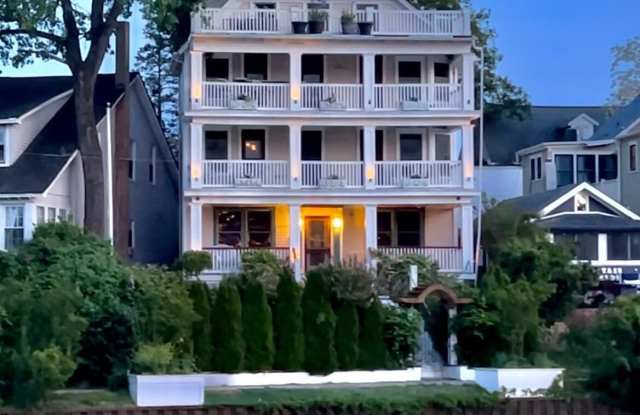 100 Lake Avenue