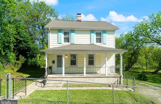 Photo of 107 FUSTING Avenue unit: A