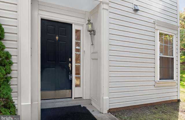 Photo of 1515 SHIELDS Terrace NE