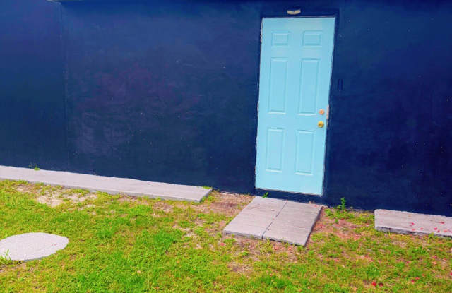 3650 NW 44th Avenue