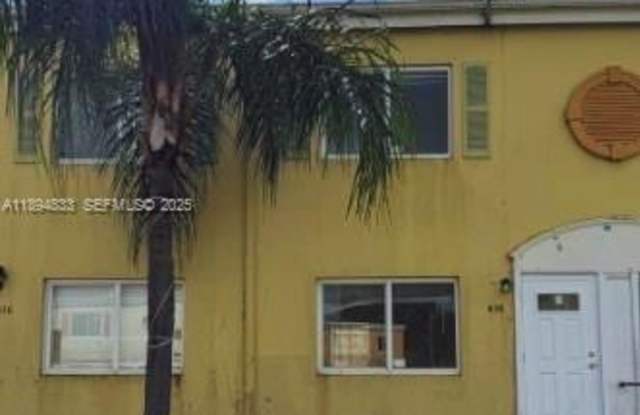 Photo of 438 NW 84th Ter