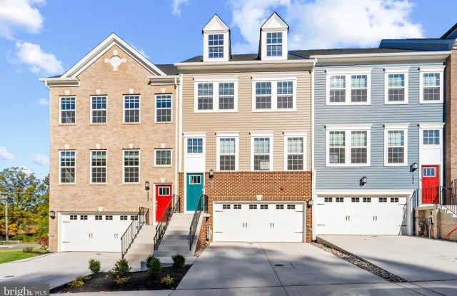 Photo of 518 DOWNSWING Road