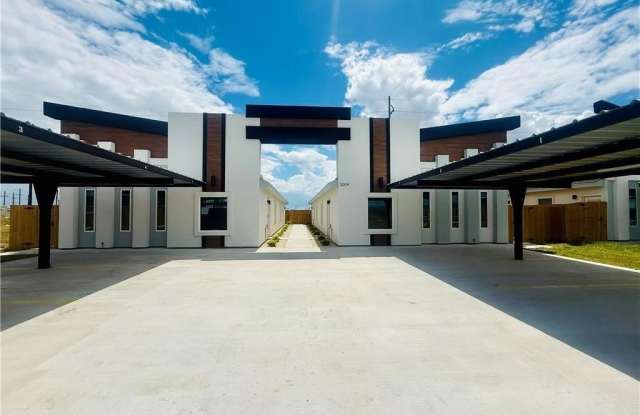 3004 W Citrine Street unit: 1